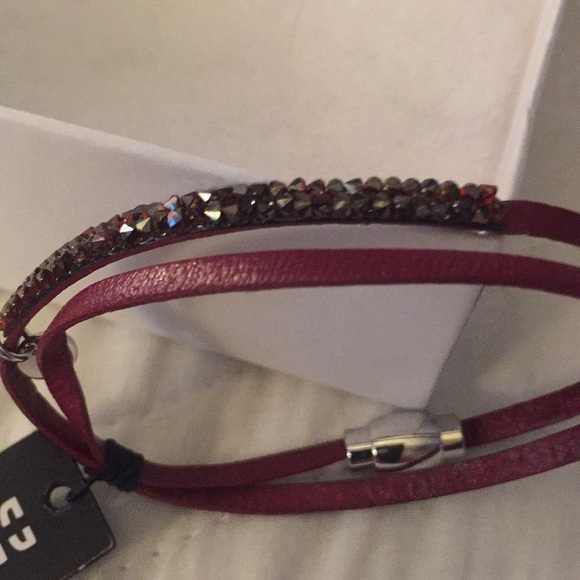 NWT Maroon Leather Braclet - Picture 1 of 4